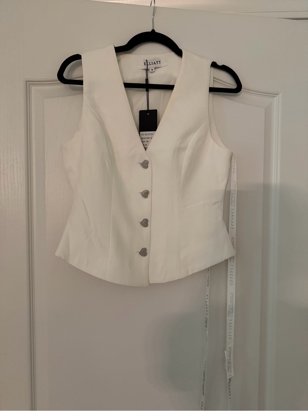 Elliatt Buttercup Top - Ivory V-Neck Button Front Vest